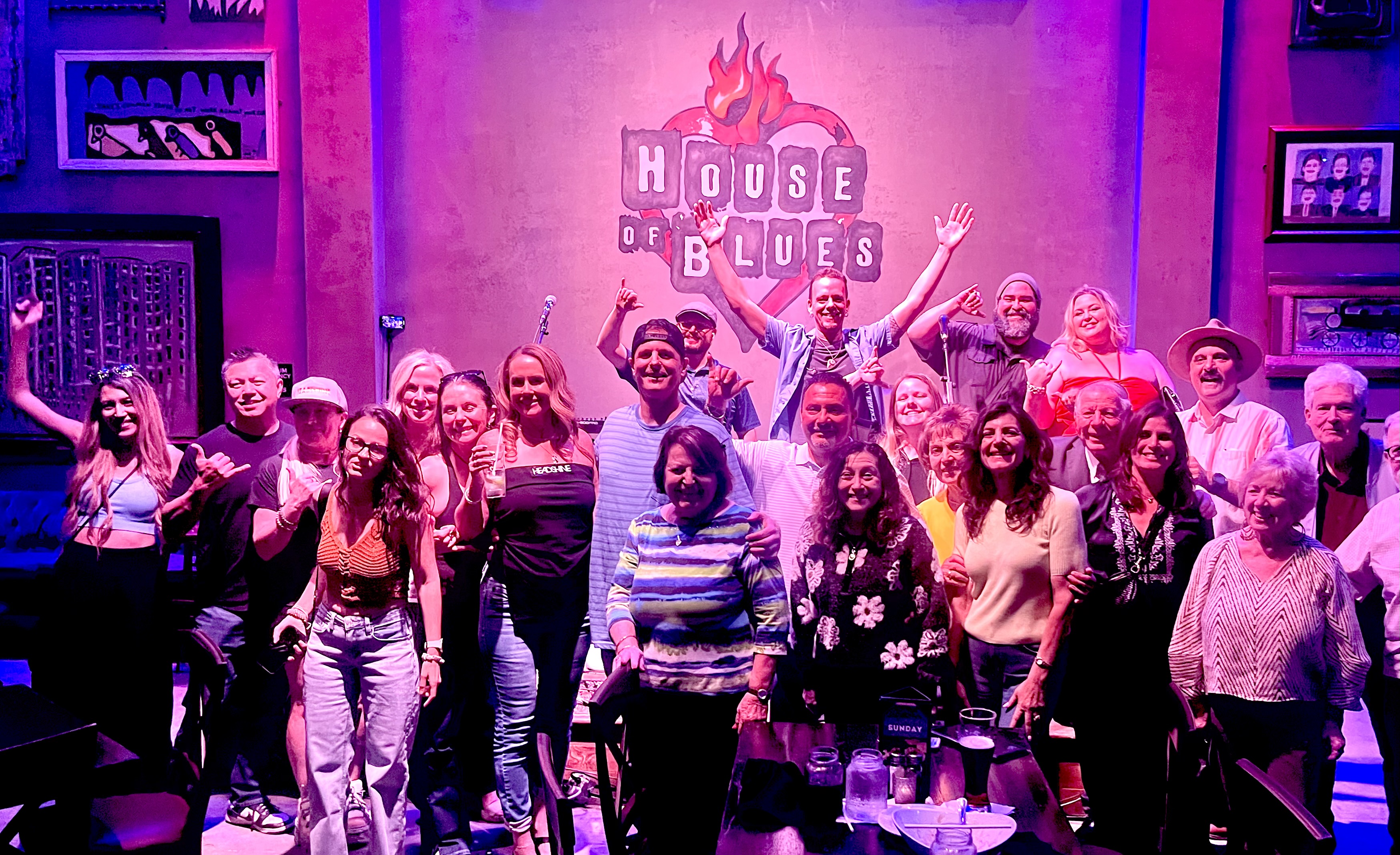 Click to watch Headshine  perform new album "best we'll ever find" live at House of Blues Anaheim